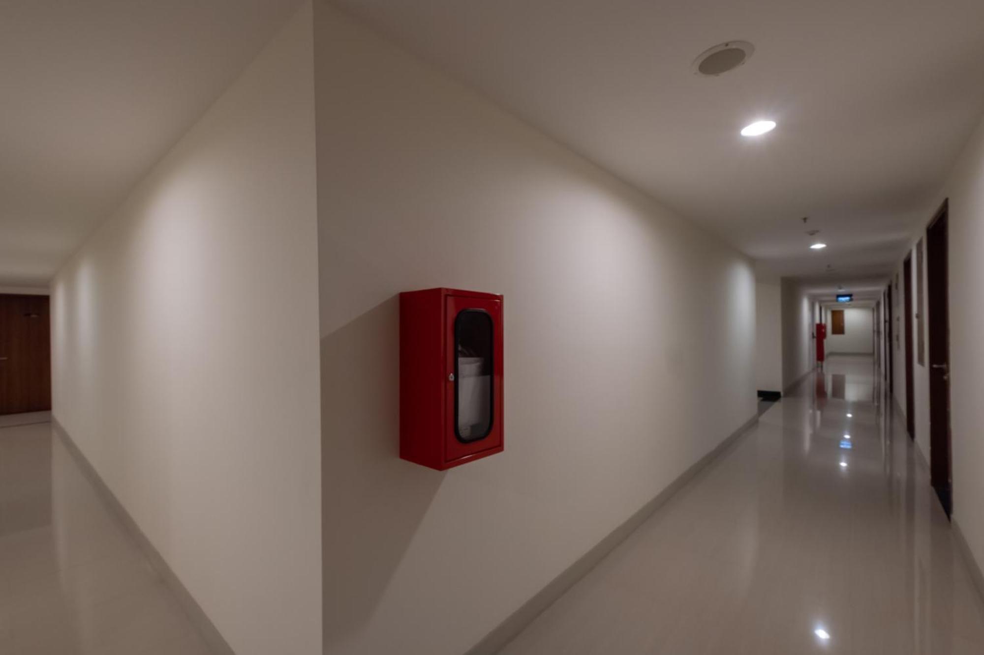 Oyo 2245 Apartment Grand Kamala Lagoon Bekasi Bagian luar foto